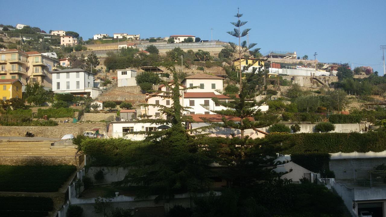 Bed and Breakfast Profumo Di Mare Free Private Parking Included à San Remo Extérieur photo